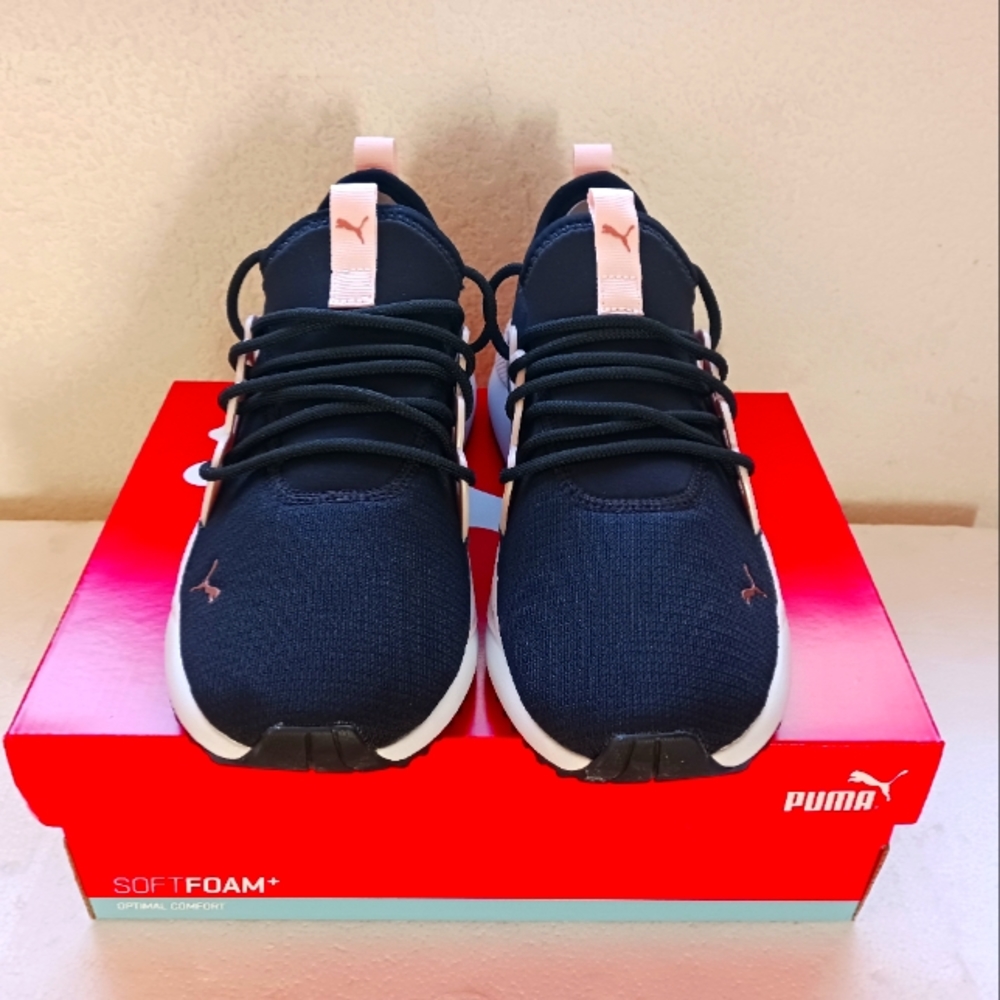 Puma - Picture 2 of 4